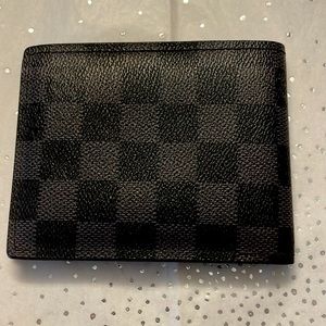 Beautiful COPY of luxury designer mans wallet